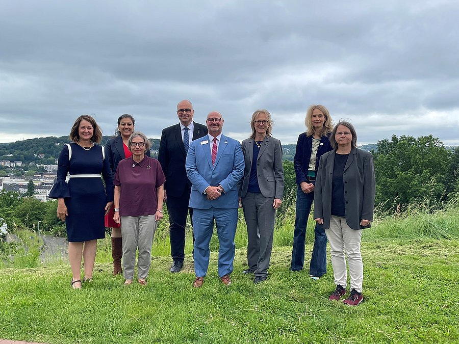 Jubiläum der Partnerschaft Bethel College und Bergische Universität Wuppertal mit Portraits der Beteiligten