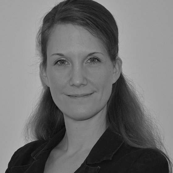 Frau Univ.-Prof. Dr. Frisch, Stefanie